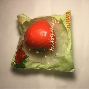 Kiibru Strawberry Squishy